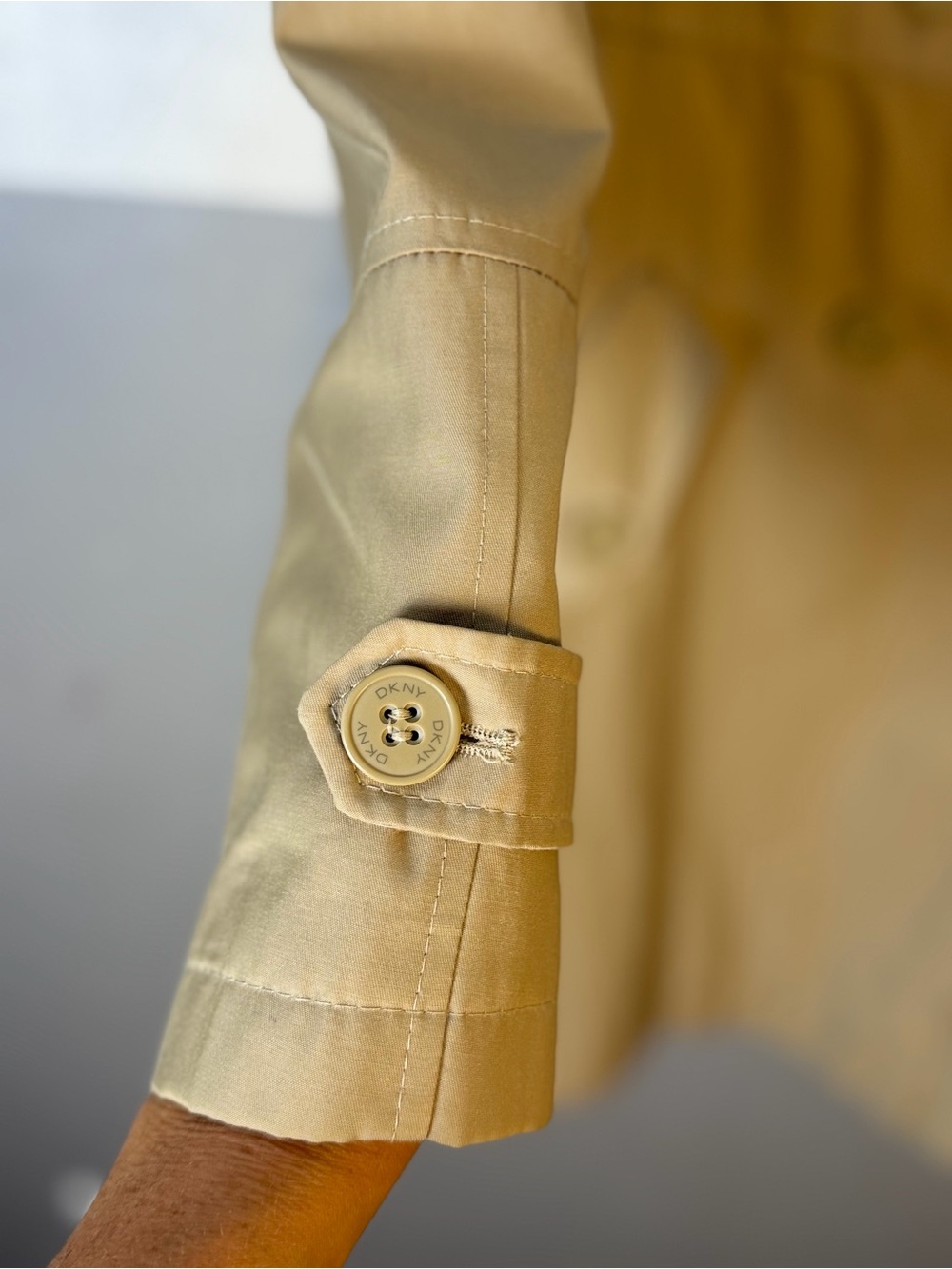 DKNY Kahki Double-Breasted Trench Coat size Medium - Picture 7 of 15